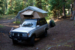 Illustration for article titled For $12,000, Would You Take This 1996 Lexus LX 450 On One Lap Of Luxury?